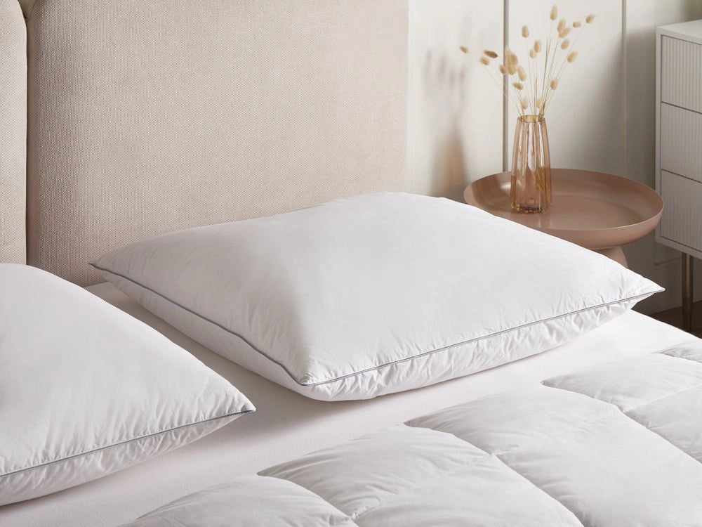 Cuscino basso a triplo scomparto Rivestimento in cotone premium Imbottitura in piuma d'oca Imbottitura in piuma Bianco 80 x 80 cm Teide