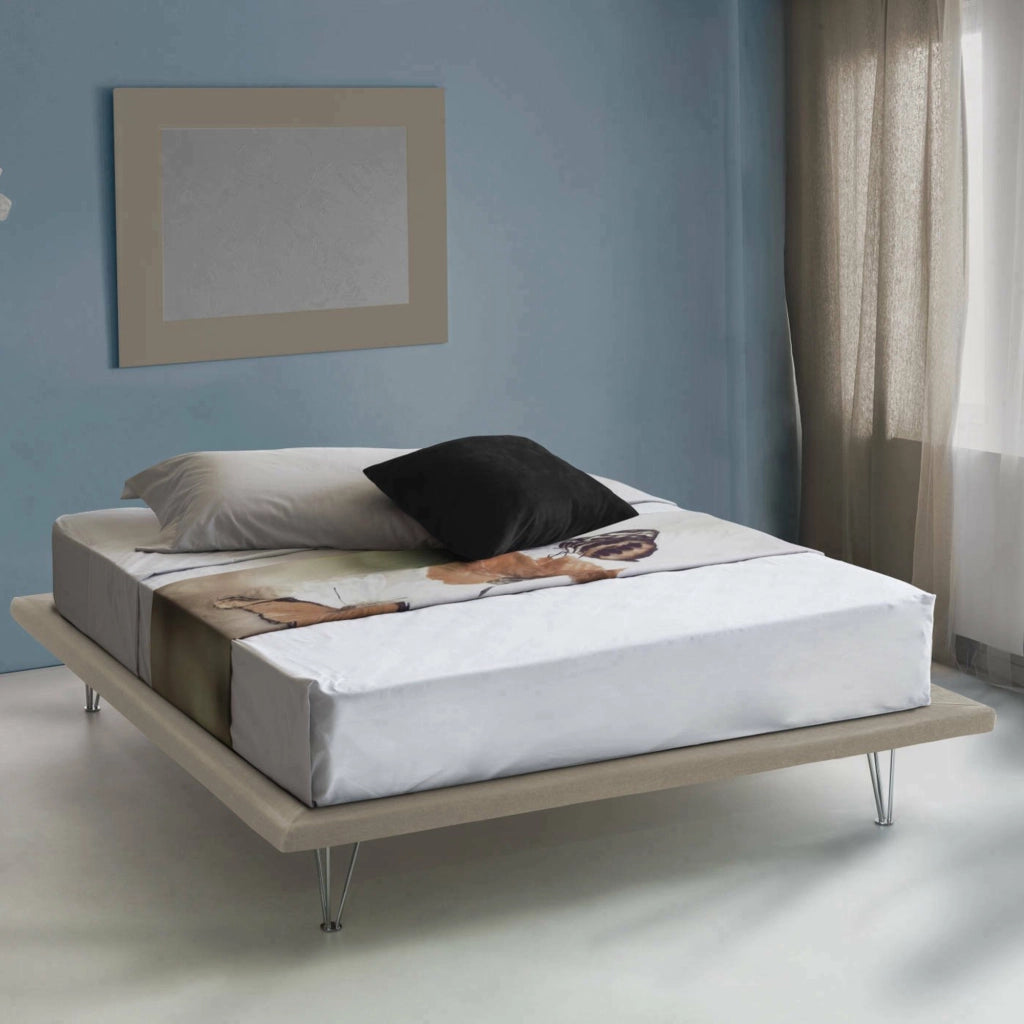 Letto matrimoniale Pietersite, Letto fisso in tessuto con piedini, Made in Italy, adatto per materasso cm 160x200, Beige