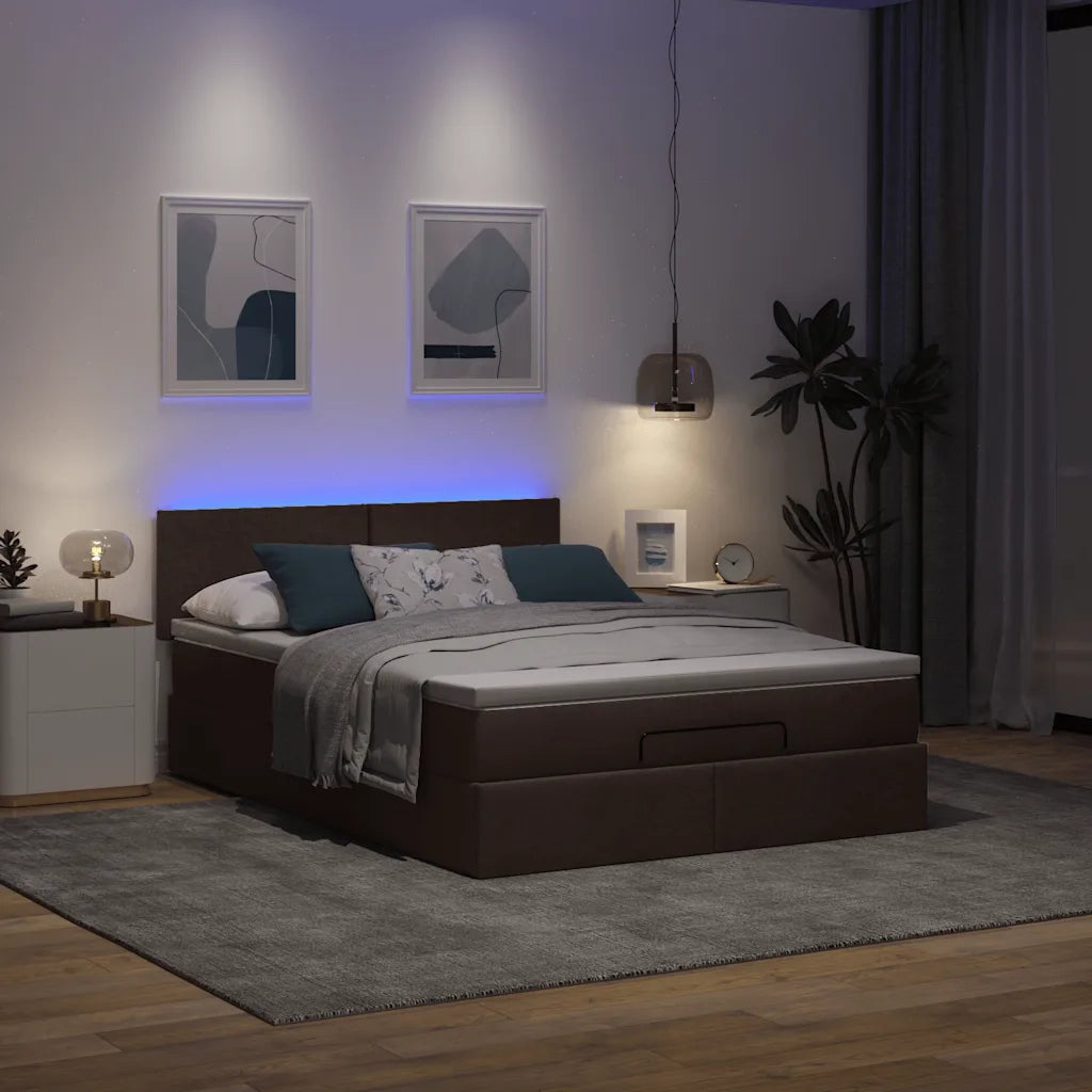 Pouf Letto con Materasso e LED Marrone Scuro 140x190 cm