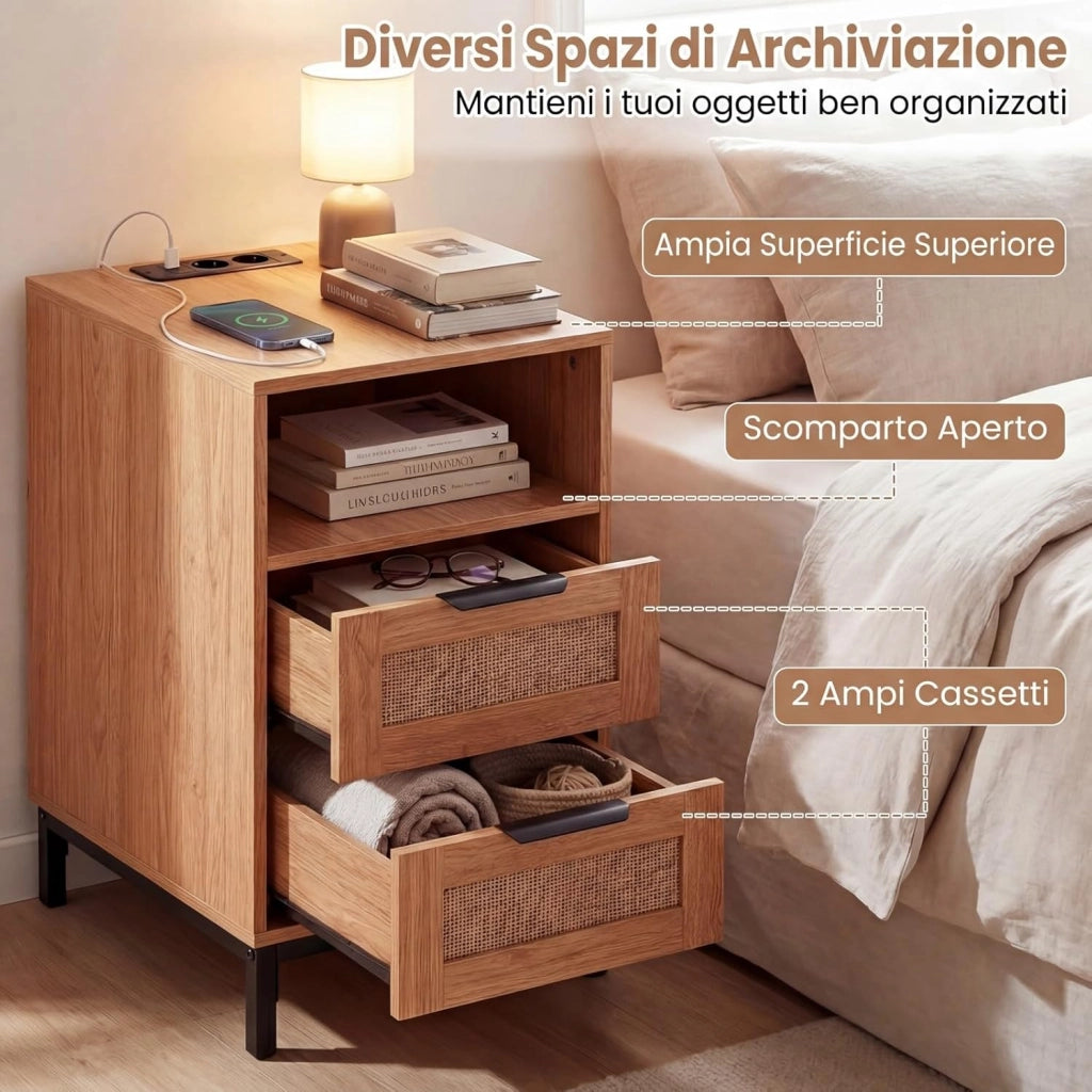 Tavolino con Stazione di Ricarica, Comodino in Rattan con 2 Cassetti, Ripiano Aperto e Gambe in Metallo, Tavolino per Camera da Letto, Soggiorno e Ingresso (Naturale)