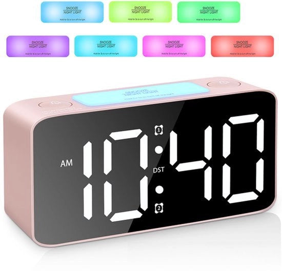 Alarme Digitale con 7 Colori della Luce Notturna - Ideale per i Sonnambuli - Orologio Digitale con Regolazione del Volume & Funzione di Ricarica USB - Per il Notiziario da Camera - Rosso