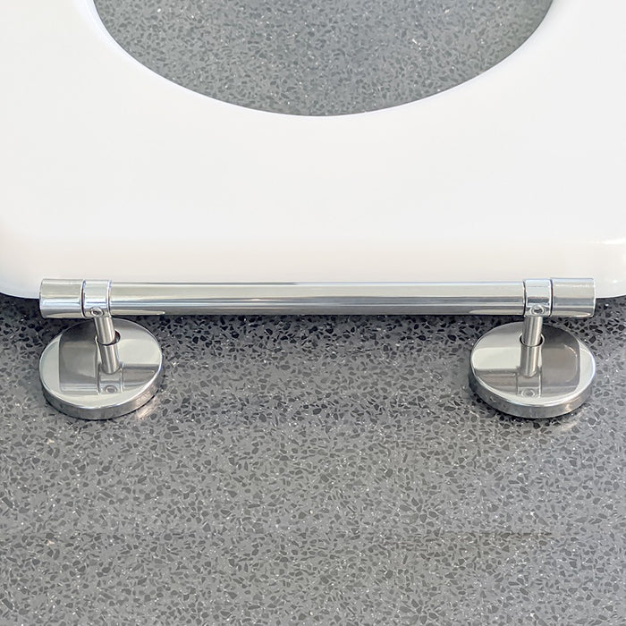 Copriwater disabili e terza eta' con apertura frontale e coperchio