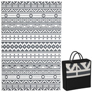 Tappeto da Esterno Reversibile 182x274 cm con Motivo Geometrico e Borsa Inclusa Grigio e Bianco