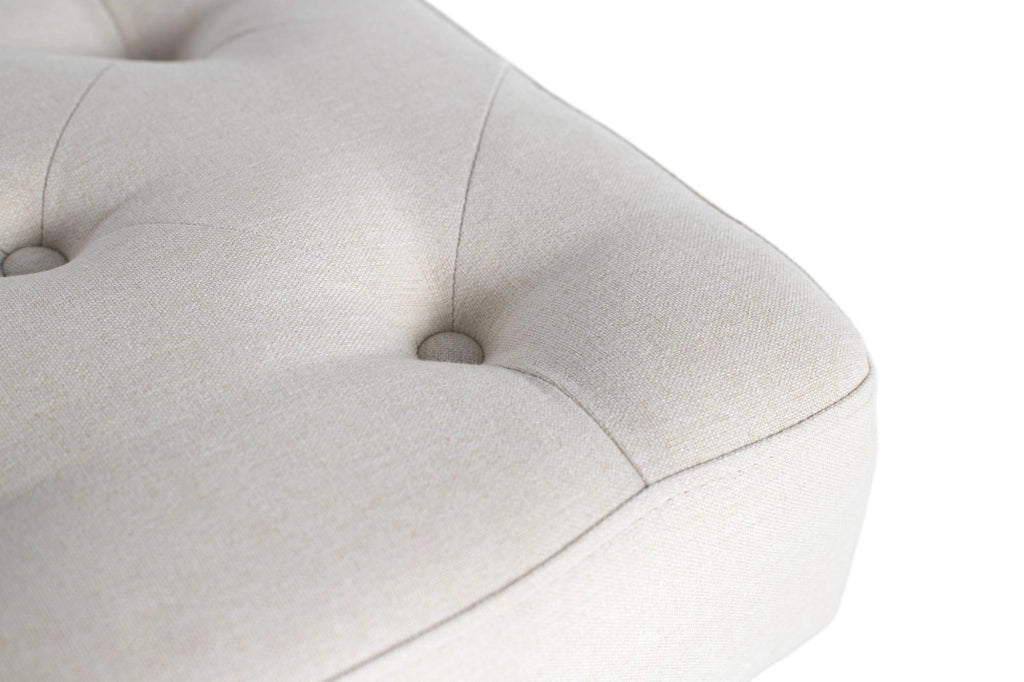 Panca in tessuto beige con gambe in ferro nero