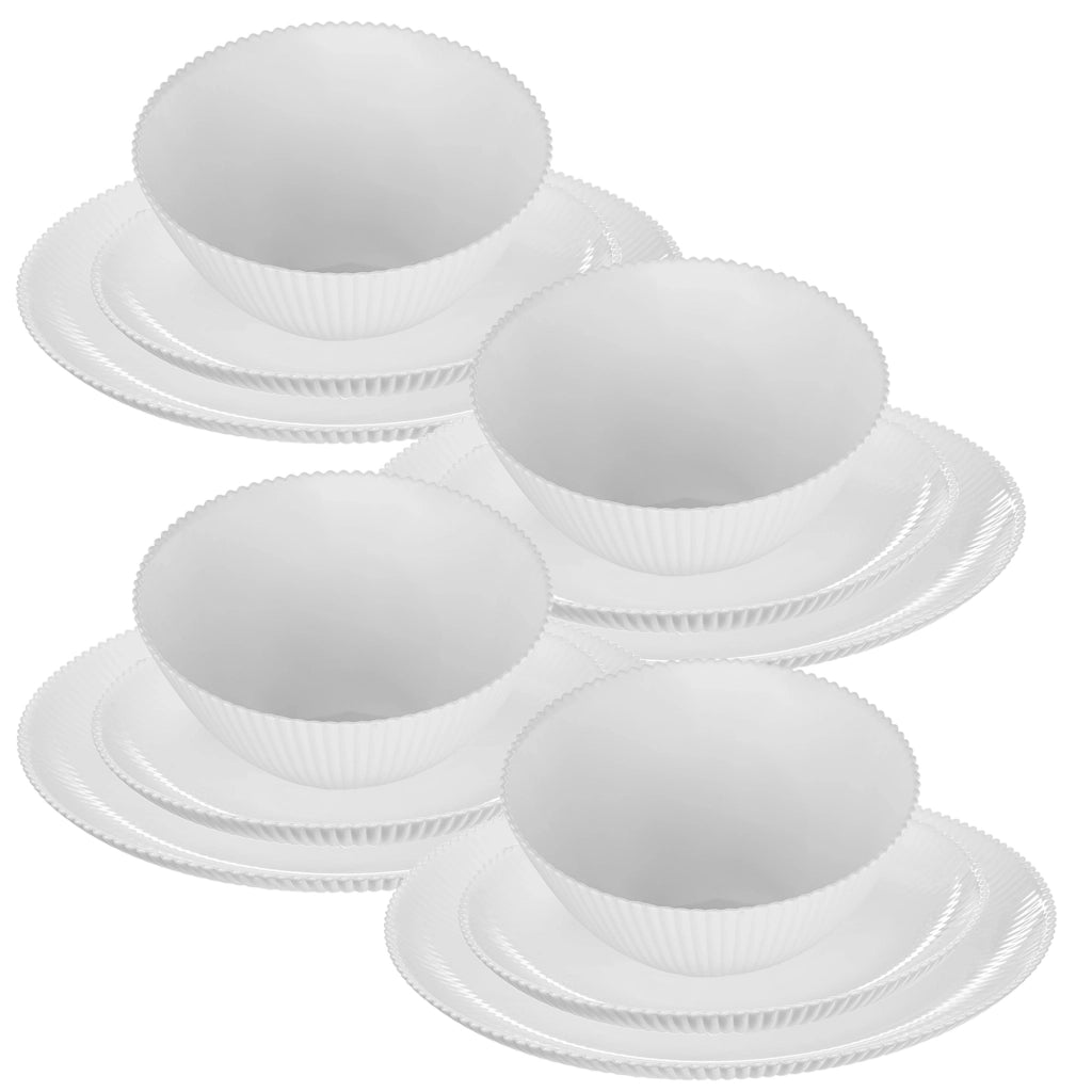 Set di stoviglie KADAX composto da 12 piatti bianchi.