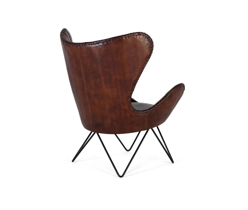Poltrona rivestita in pelle naturale marrone con gambe in metallo