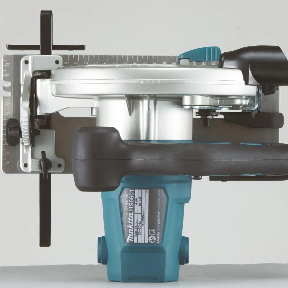 Makita HS6601J Sega circolare 165 mm 1050 W 5200 giri-min profondita' taglio 54,5 mm colore Nero