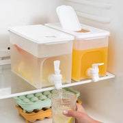 Dispensatore di acqua fredda con acqua ghiacciata