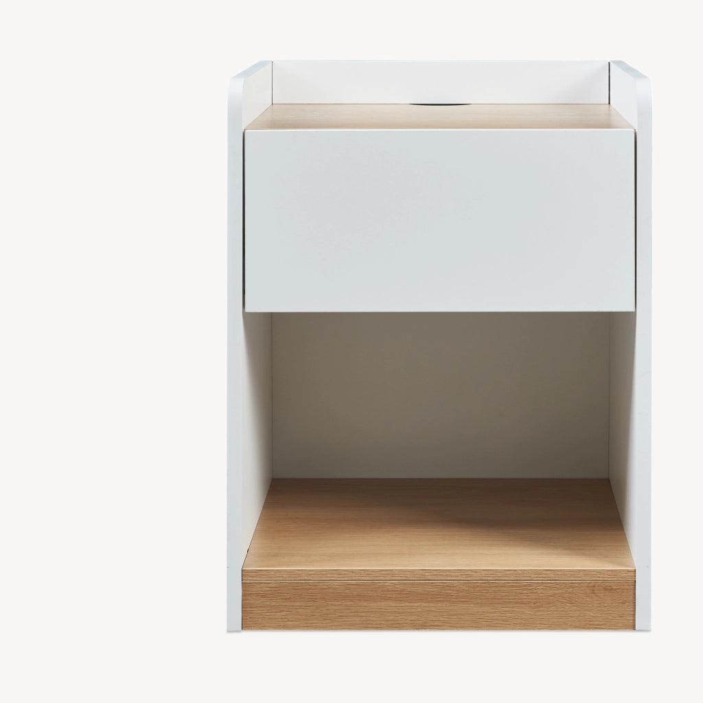 Comodino Kuorshare Mobiletto Laterale con Cassetto e Vano Aperto 55 x 42 x 37 cm - Bianco/Effetto Rovere [en.casa]