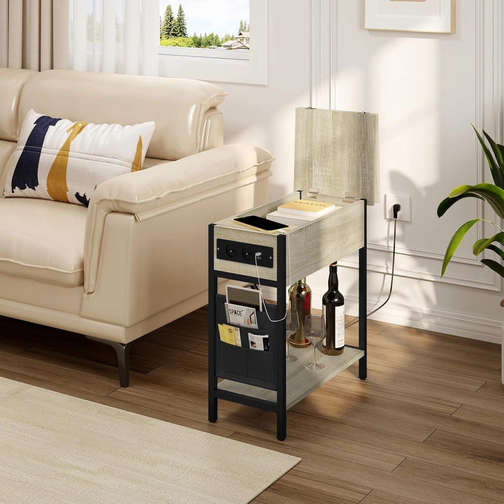 Tavolino da Salotto con Area di Ricarico, Tavolino da Divano Laterale, Comodino con Piano Ribaltabile, Scatola in Tessuto, 2 Prese e 2 Porta USB, Rovere Chiaro