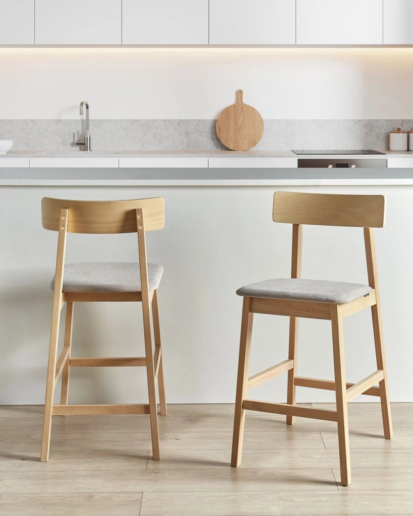Set di 2 sedie da bar marrone chiaro e tortora con seduta in legno di gomma e poliestere, stile tradizionale retrò, per cucina e sala da pranzo