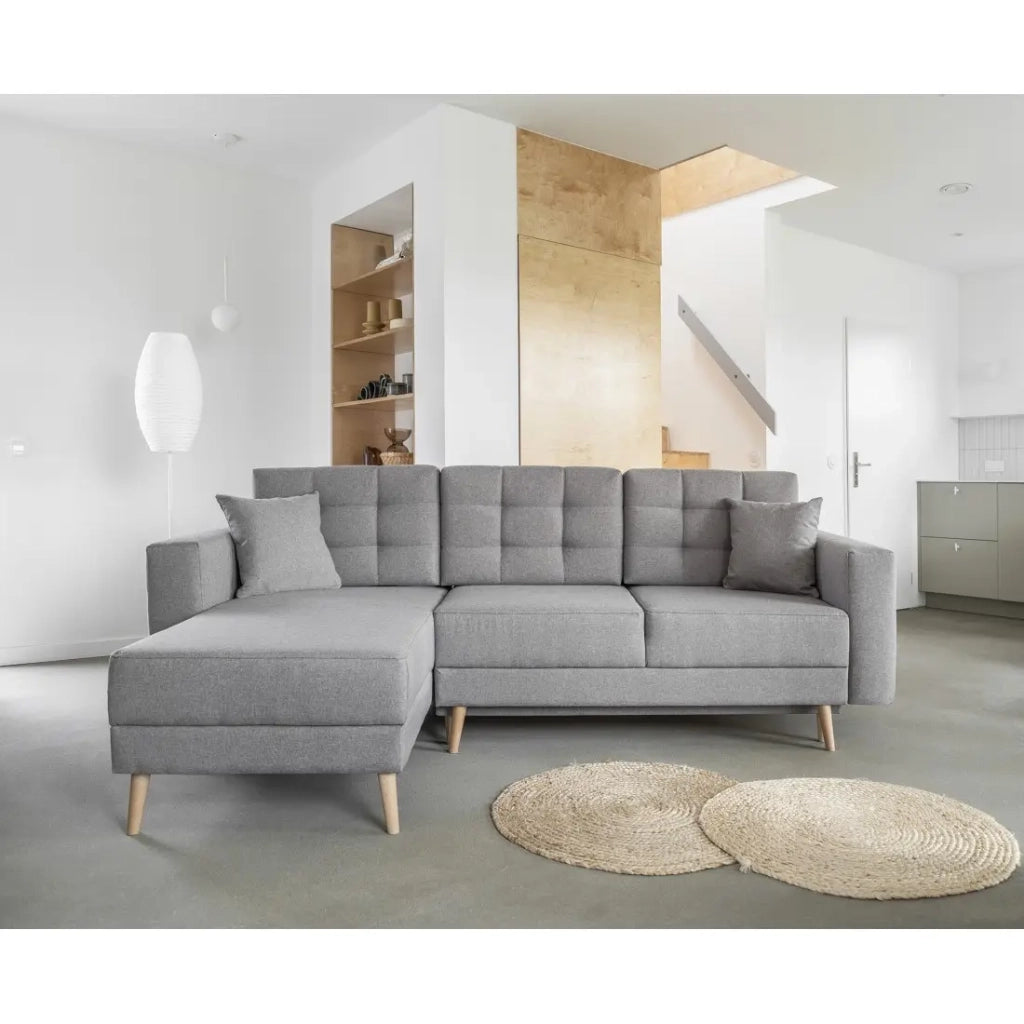 Divano angolare convertibile HASGARD 3 posti grigio 248x162 cm - contenitore e piedi in legno