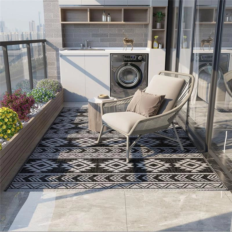 TAPPETO MODERNO PER ESTERNI NERO E GRIGIO IN PP CON DESIGN REVERSIBILE E PIEGHEVOLE, 182X274 CM