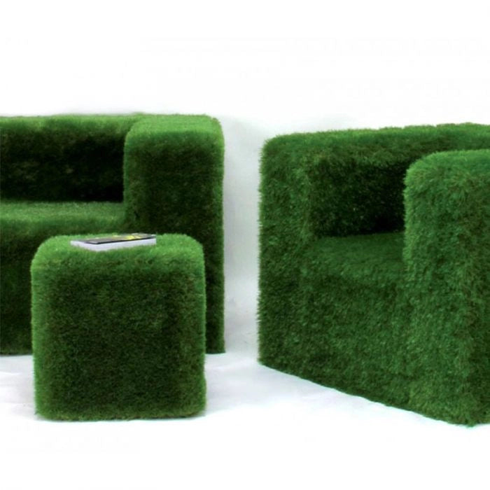 Divano GREEN rivestito con erba sintetica, 2 posti