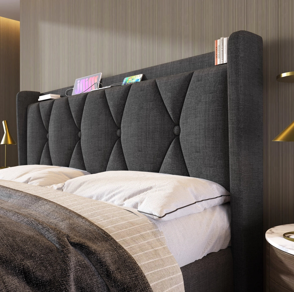 Letto matrimoniale imbottito 140x200 cm con 4 cassetti; ricarica USB e prese; grigio