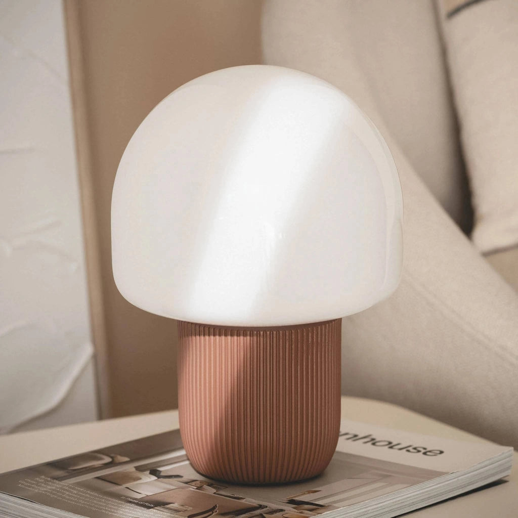Lampada da tavolo da interno in resina e pvc, ø18cm, marrone