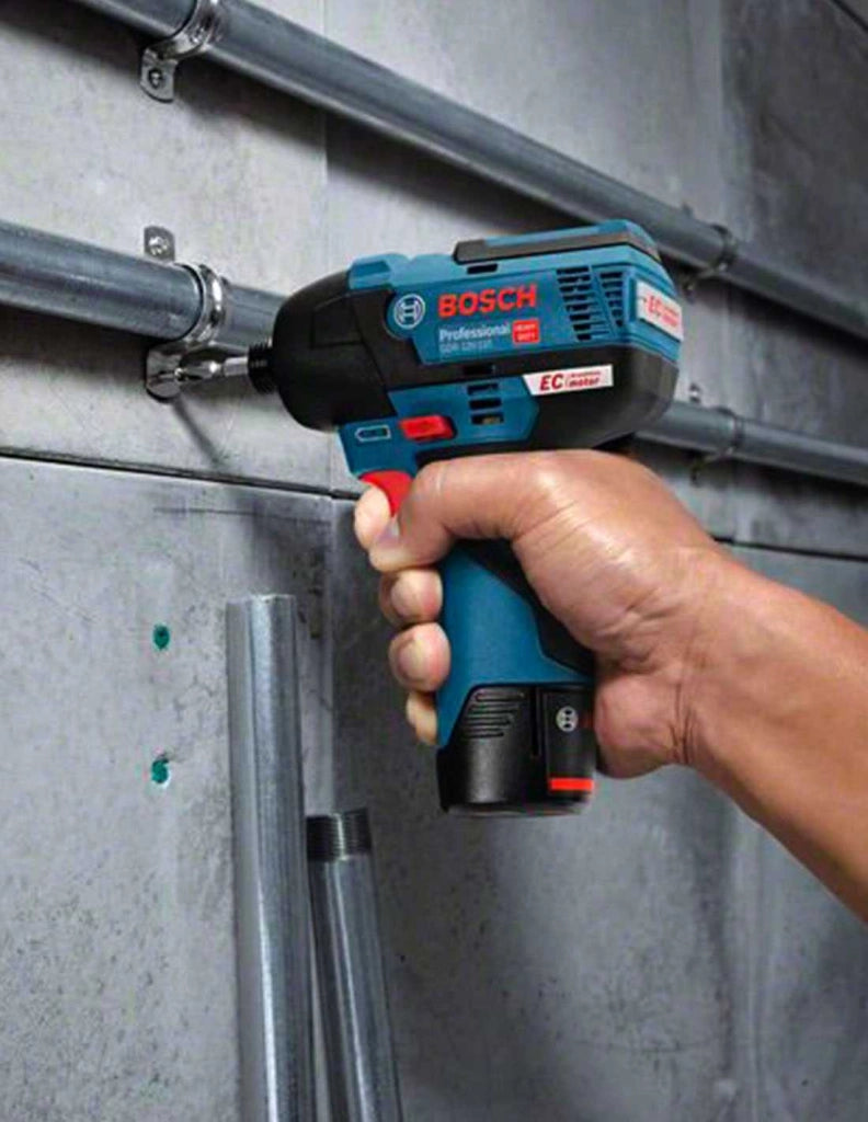Avvitatore a massa battente BOSCH GDR 12V-110 (1 x 3,0 Ah + GAL12V-40 + L-Boxx 102)