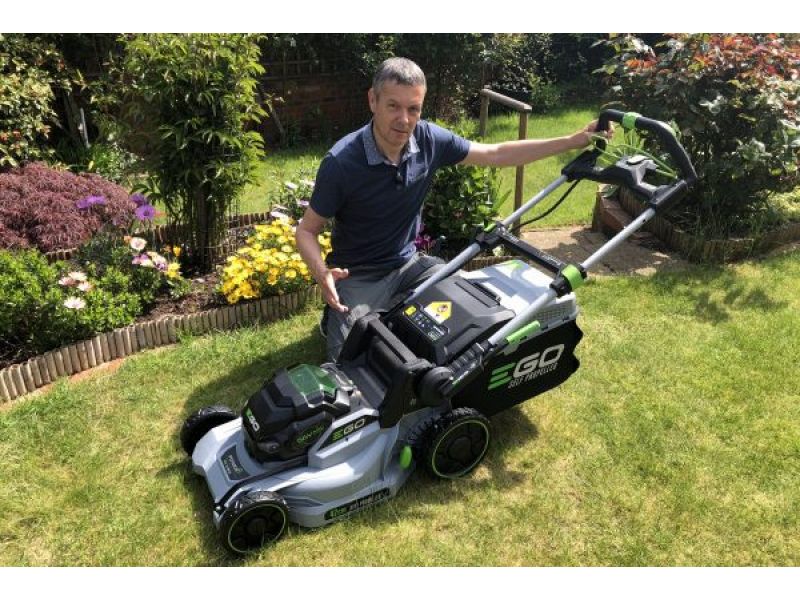 Tagliaerba semovente EgoPower LM1702E-SP taglio 42cm con batteria 56V e carica