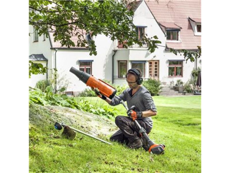 Decespugliatore a batteria multifunzione Husqvarna 325i LK solo corpo macchina