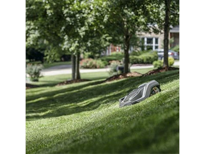 Robot tagliaerba a batteria Husqvarna Automower 305 area di lavoro 600mq