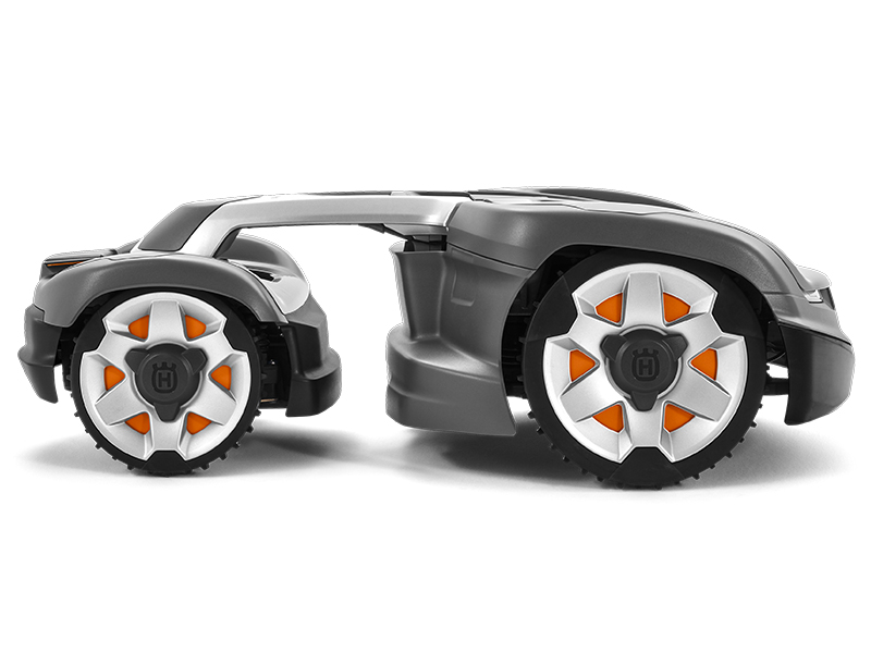 Robot tagliaerba trazione integrale Husqvarna Automower 435X AWD lavoro 3500mq con GPS