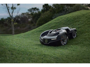 Robot tagliaerba trazione integrale Husqvarna Automower 435X AWD lavoro 3500mq con GPS