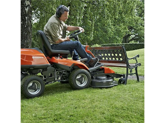 Trattorino rider Husqvarna R 214C motore a scoppio 413cc 11.3Hp piatto da 94cm