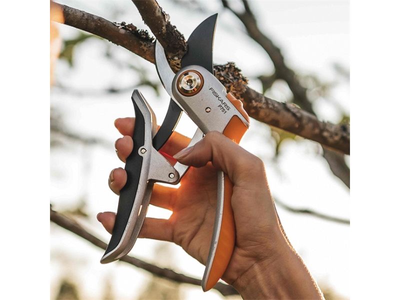 Forbici per potatura Fiskars P751 Ergonomiche con Taglio da 22mm