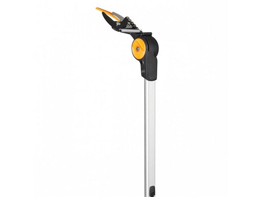 Svettatoio Fiskars UPX86 con asta telescopica allungabile da 2,4 a 4 metri e seghetto da 80cm