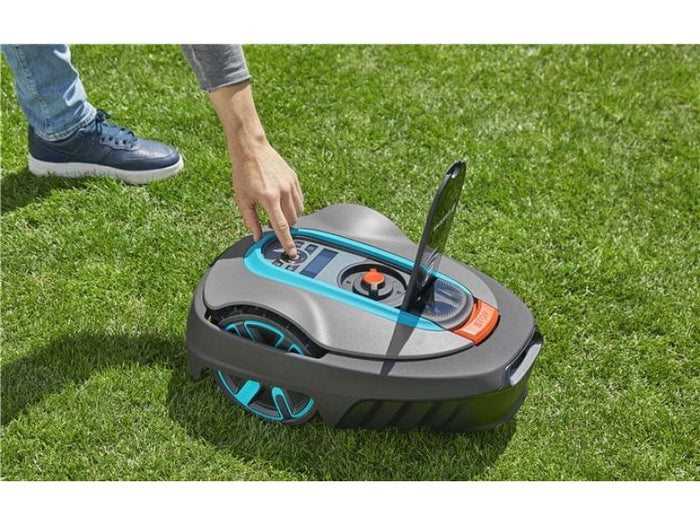 Robot tagliaerba Gardena Sileno Minimo 250 per prati da 250mq con Bluetooth