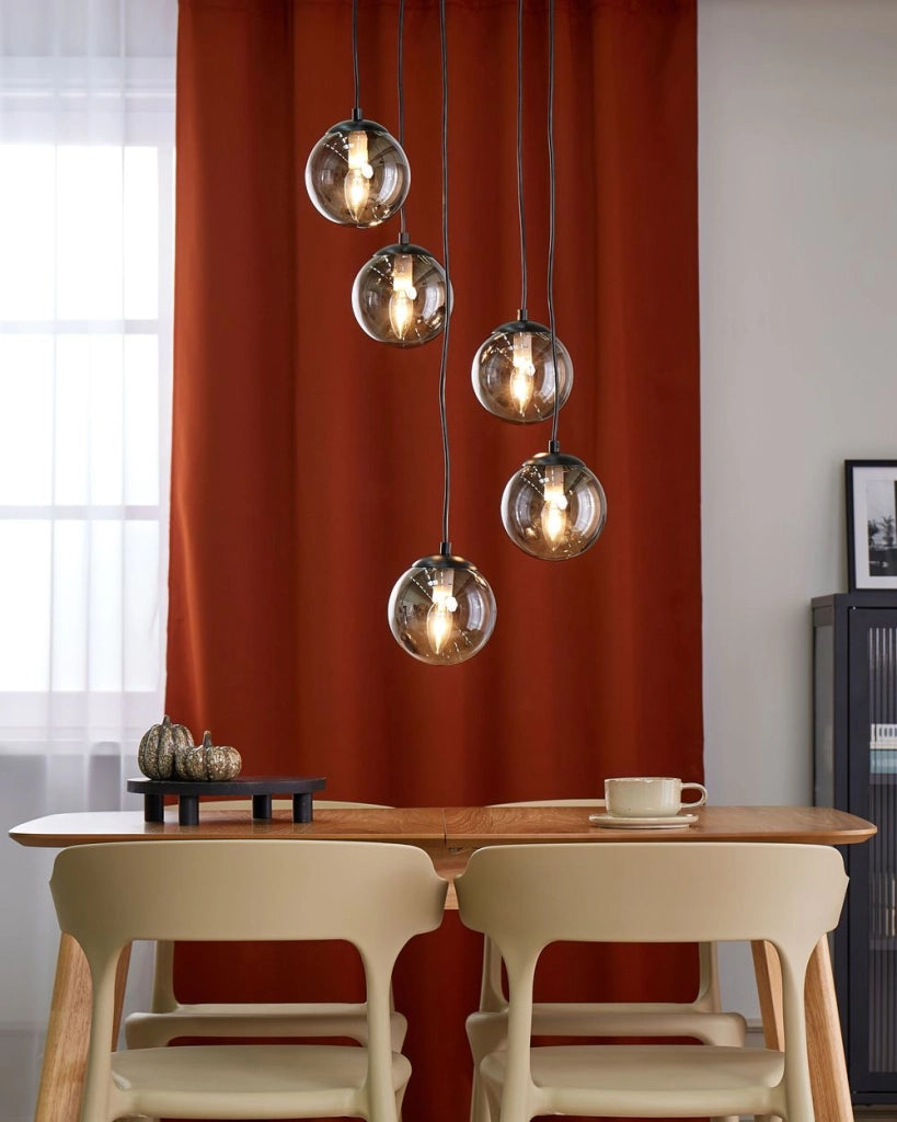 Lampada a sospensione Paralumi in vetro trasparente fumé Metallo acciaio 5 luci Base nera Design moderno Accessori per la casa Soggiorno