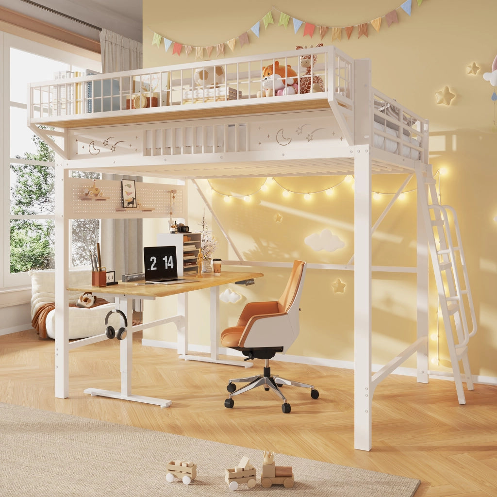 Letto a soppalco per bambini 140x200 cm; in metallo con vani portaoggetti integrati e spazio inferiore aperto; bianco