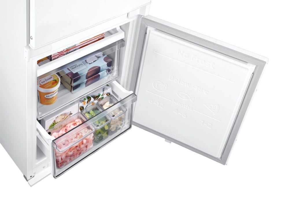 Samsung BRB26703CWW F1rst Frigorifero Combinato da Incasso 264 L 177.5 cm Classe C 35 dB Total No Frost Twin Cooling Plus colore Bianco
