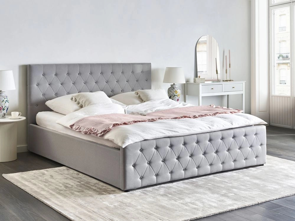 Letto matrimoniale imbottito in poliestere beige con testata imbottita con pouf 180 x 200 cm testiera doppia trapuntata