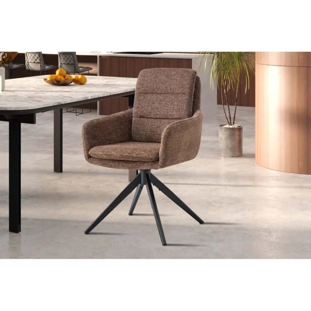 Set di 2 poltrone KAVINA - Tessuto marrone - Piedi in metallo - Con braccioli - Design accogliente e senza tempo
