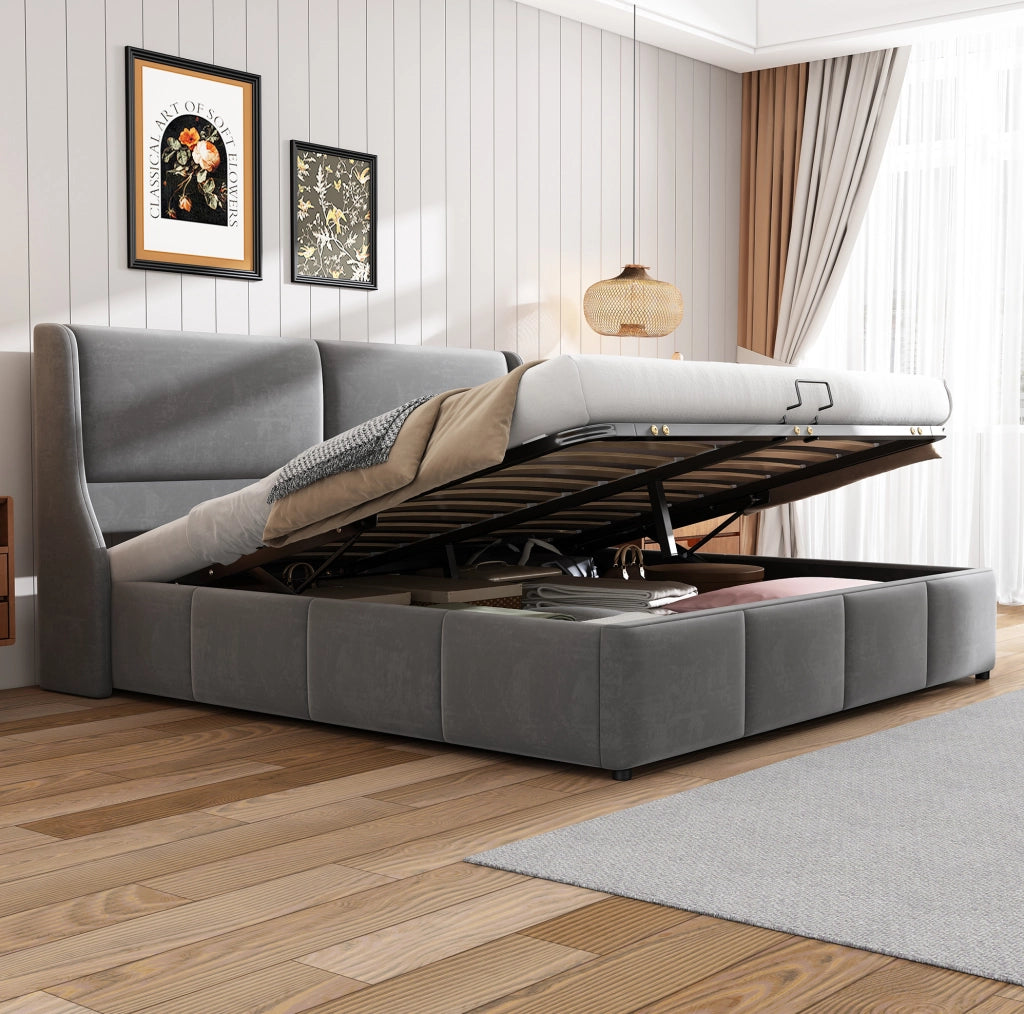 Letto matrimoniale 180x200 cm con contenitore idraulico; testiera a orecchie in velluto; grigio
