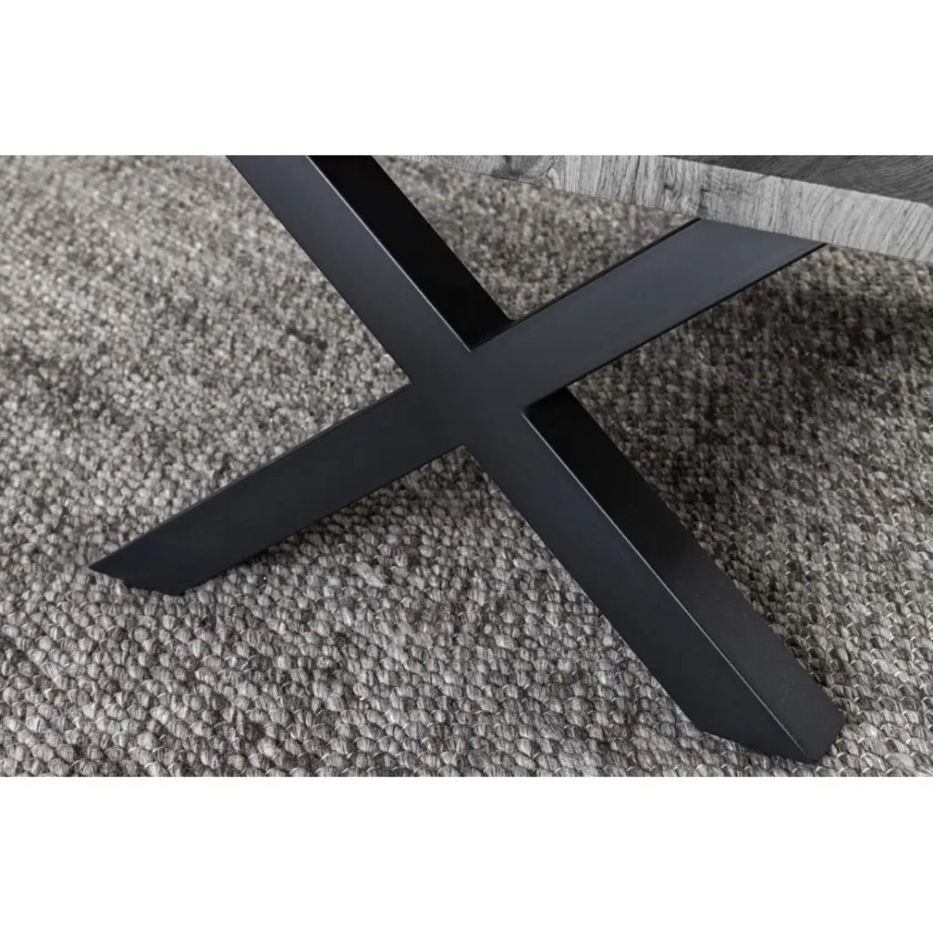 Tavolino basso RIVET effetto legno grigio e gambe in metallo nero a X – tavolo design industriale moderno