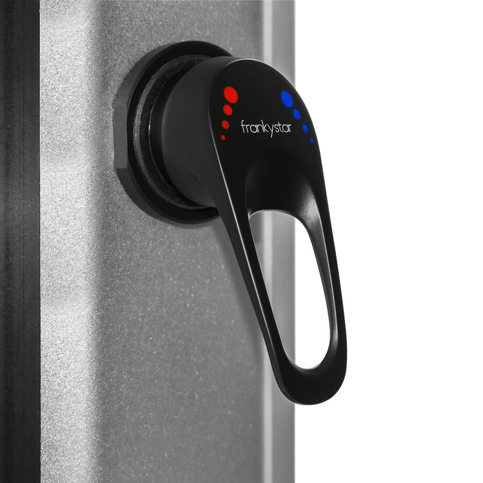 Surya Silver - Doccia solare da giardino 35L in PVC. Doccia a riscaldamento solare Doccia da esterno con rubinetteria in acciaio e soffione orientabile. Colore argento e nero opaco.