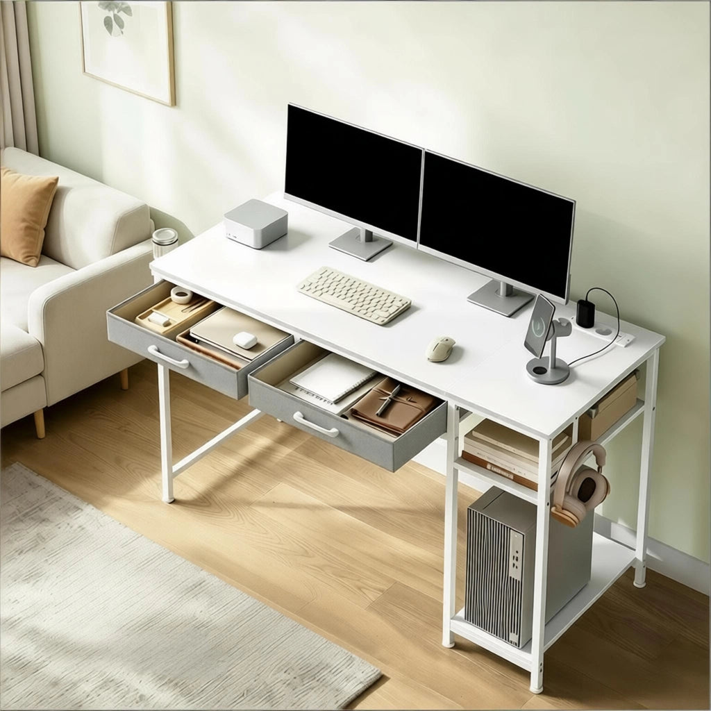 Scrivania computer moderna bianca con 2 cassetti in tessuto, ripiano laterale e stazione di ricarica integrata, 120 x 51 x 75 cm