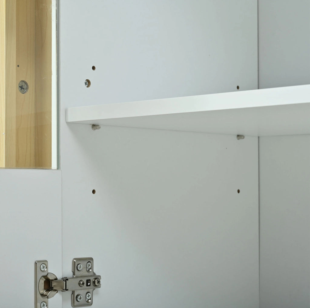 Credenza 140x40x84 cm con LED, vetro temperato e 3 ante