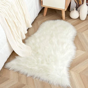 Imitazione pelliccia di capra, decorativa, lunga, di imitazione cotone, ideale come coperta per letto, coperta per bagno o per divano 75 x 120 cm Bianco