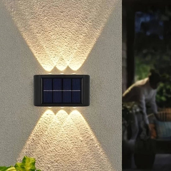 Lampade a parete idroresistenti alimentate da pannelli solari - Set da 2, Illuminazione esterna con 6 LED, Decorazione ideale per cortile, strada, cancello, garage e giardino