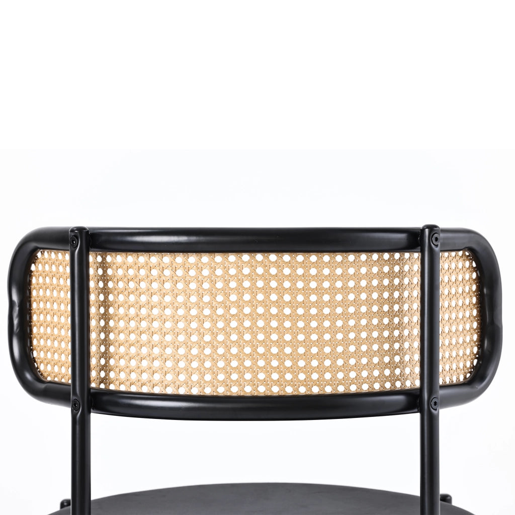 Set di 4 sedie da pranzo in velluto nero con schienale in rattan e gambe in metallo