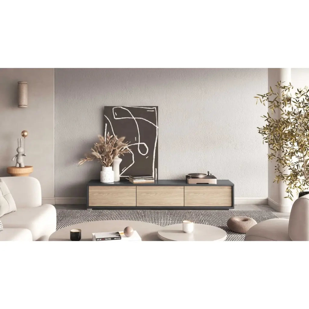 Mobile porta TV 180cm collezione MAANUM. Colore grigio e rovere chiaro.