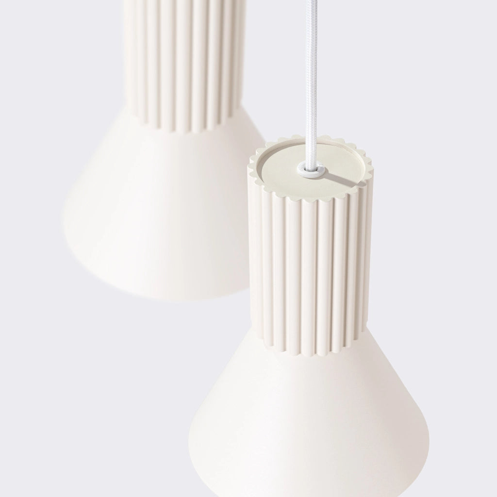 Lampada sospensione moderna beige 3 coni rigati E14