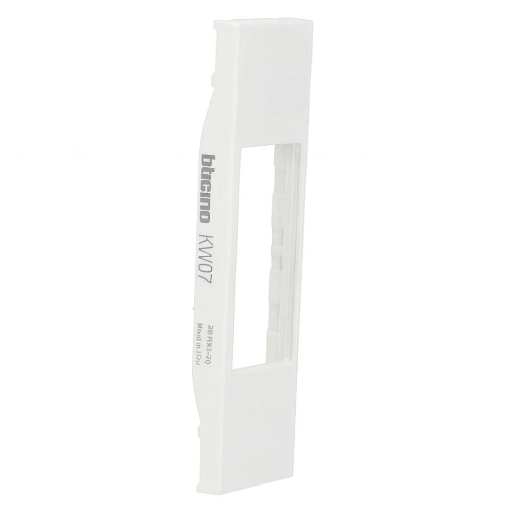 Bticino living now cover 1 modulo per moduli rj11 rj45 av lampada sicurezza *** colore bianco, confezione 1