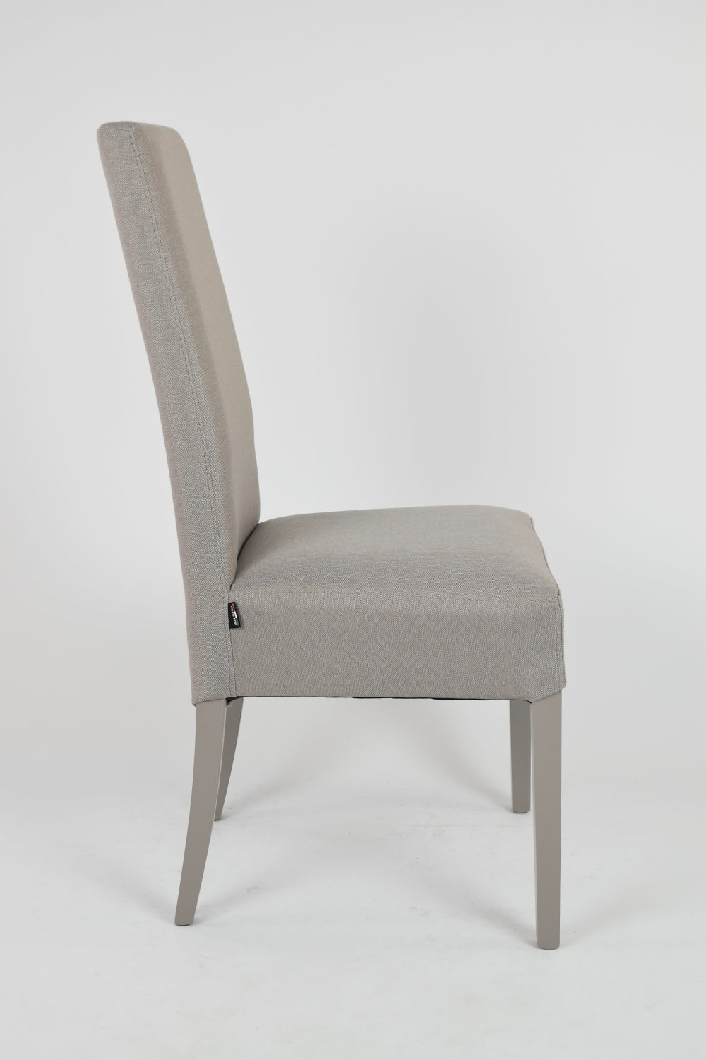 Set 4 sedie Chiara Tommychairs, struttura in faggio camoscio, seduta e schienale imbottiti e rivestiti in tessuto