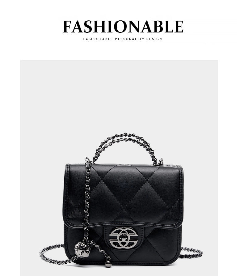 Borsa a tracolla da donna in vera pelle, graziosa, con tracolla lunga, colore nero.