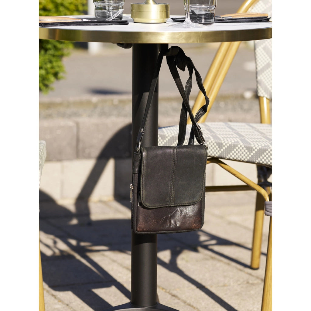 Tavolino bistrot rotondo effetto marmo bianco con bordo dorato e gambe nere
