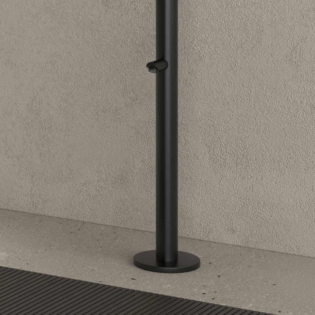 SINED Doccia Nera in Acciaio Inox 316L per Esterno 244 cm Sistema Cbox Miscelatore Integrato Ideale per Giardini e Piscine Modello DOCCIAOLBIANERA